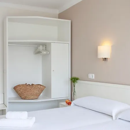 Residencia Sutimar 3* باغيرا