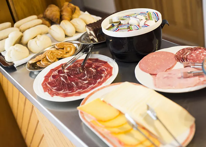 苏提玛蕾斯丹西娅酒店 招待所 3*