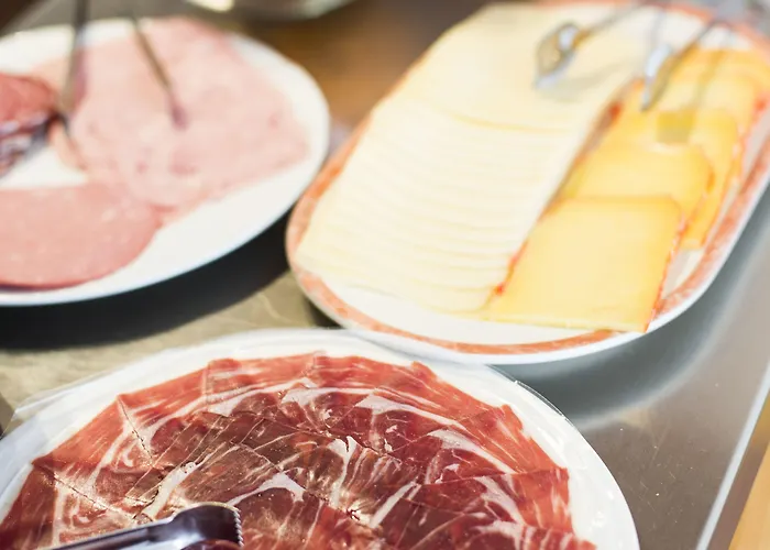 苏提玛蕾斯丹西娅酒店 帕格拉