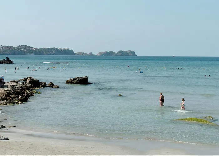 招待所 苏提玛蕾斯丹西娅酒店