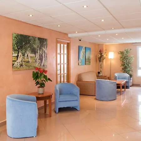 Πανσιόν Residencia Sutimar 3*