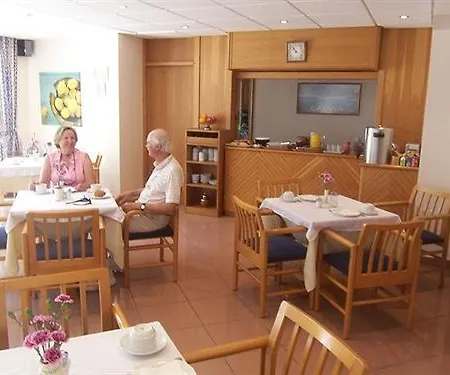 Residencia Sutimar Пегера