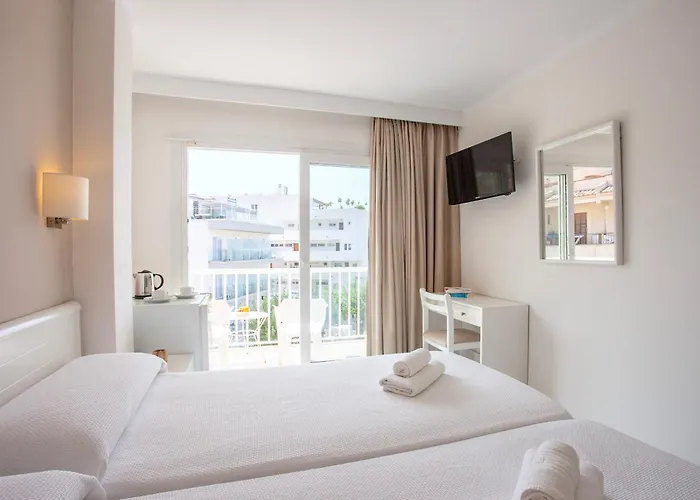 Residencia Sutimar 3* Παγκουέρα