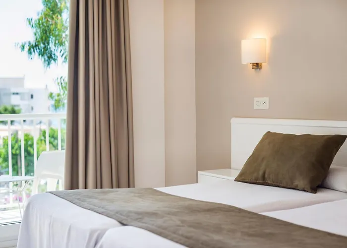 Πανσιόν Residencia Sutimar 3*